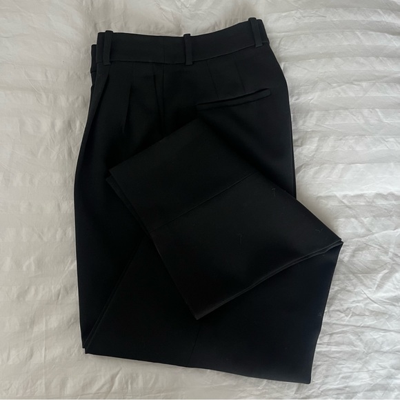 Aritzia | Babaton Pleated Pant - Picture 12 of 12